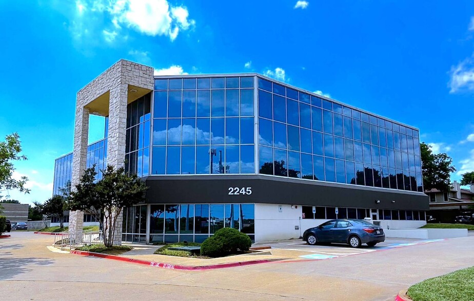 2245 Keller Way, Carrollton, TX en alquiler - Foto del edificio - Imagen 1 de 12