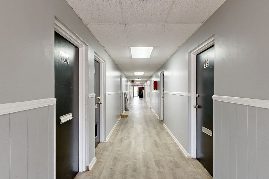 Office/Retail Portfolio in South Atlanta cartera de 2 inmuebles en venta en LoopNet.es - Matterport 3D Scan - Imagen 3 de 21