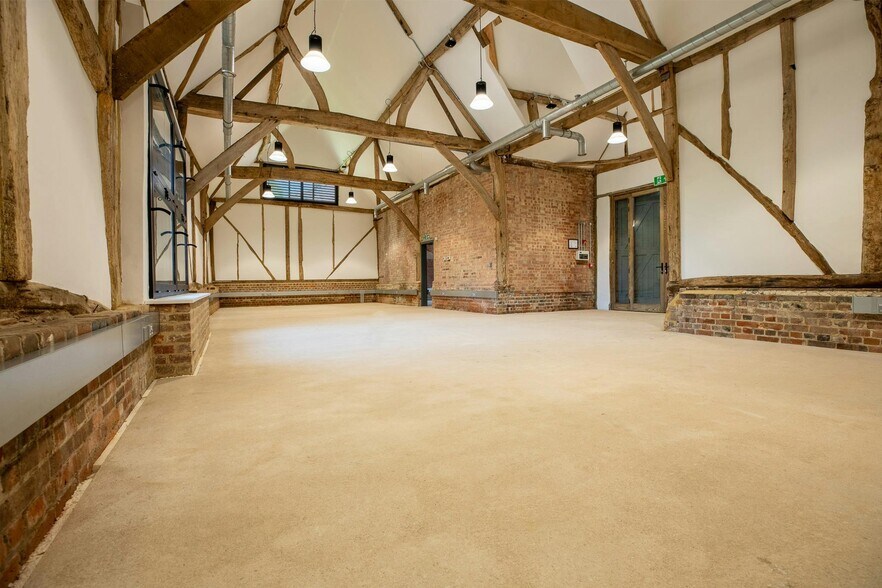 Manor Farm Barns, Hughenden Manor Estate, High Wycombe en alquiler - Foto del edificio - Imagen 3 de 24