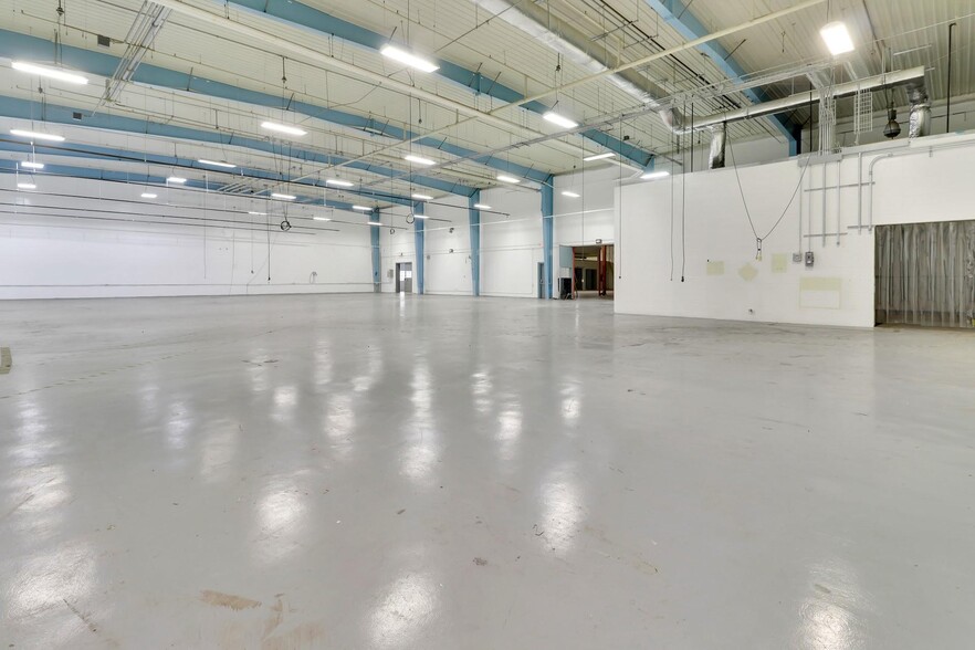 40 Commercial Ave, Middletown, NY en alquiler - Foto del interior - Imagen 2 de 18