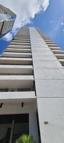 151 SE 15th Rd, Miami, FL en venta - Foto del edificio - Imagen 2 de 13