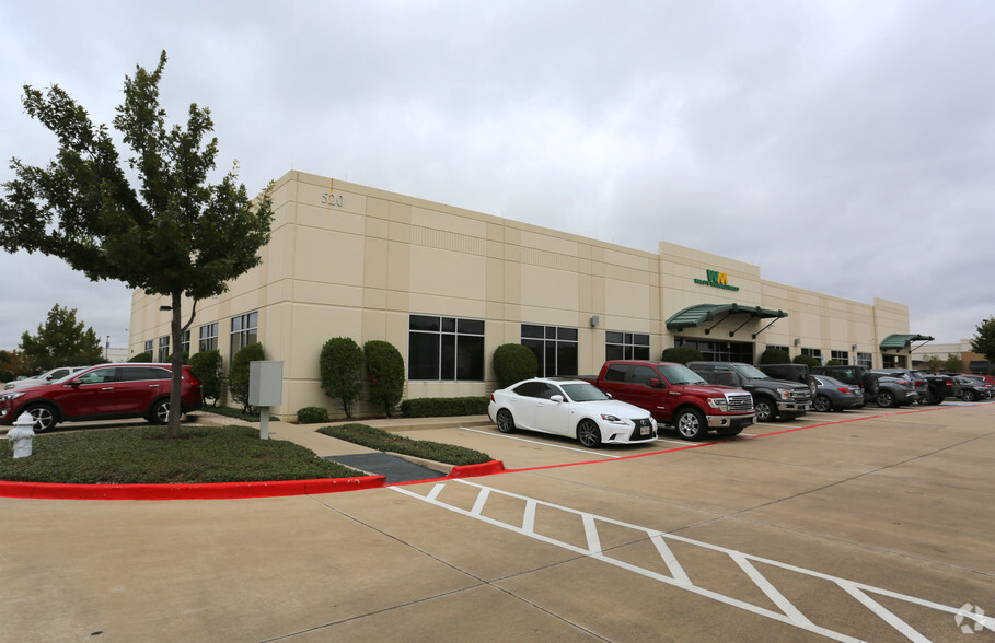 520 E Corporate Dr, Lewisville, TX en alquiler - Foto principal - Imagen 1 de 5