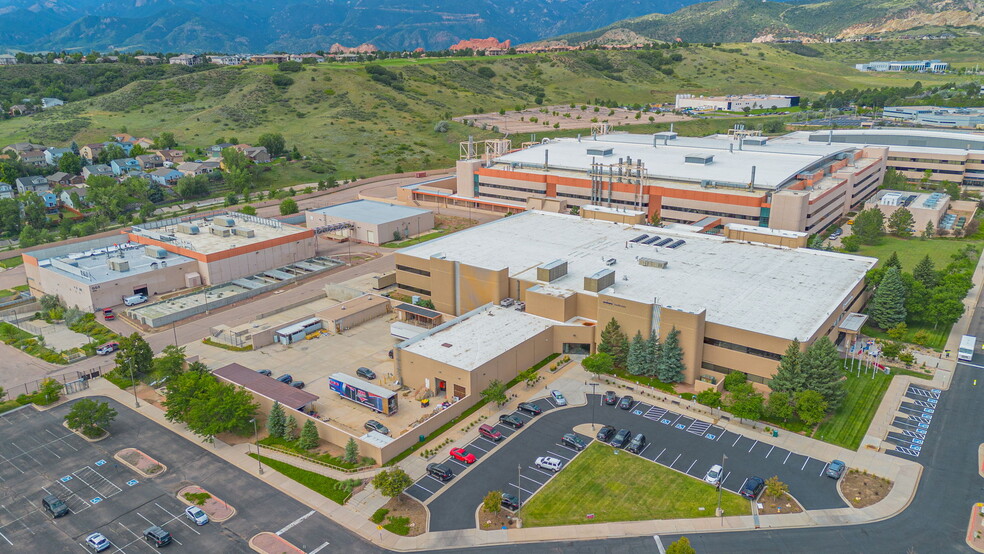 1575 Garden of the Gods Rd, Colorado Springs, CO en alquiler - Foto del edificio - Imagen 3 de 27