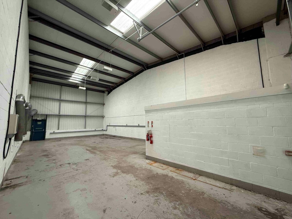 Unit 5, Silverdale Enterprise Centre, Newcastle Under Lyme, STS ST5 6SS - Unidad 5 - - Foto del interior - Image 1 of 4