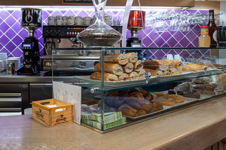 Local en Badalona, Barcelona en alquiler - Foto del interior - Imagen 3 de 3