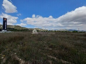 Poligono Mw Belich, 38, MONÒVER, ALI - AÉREA  vista de mapa - Image1