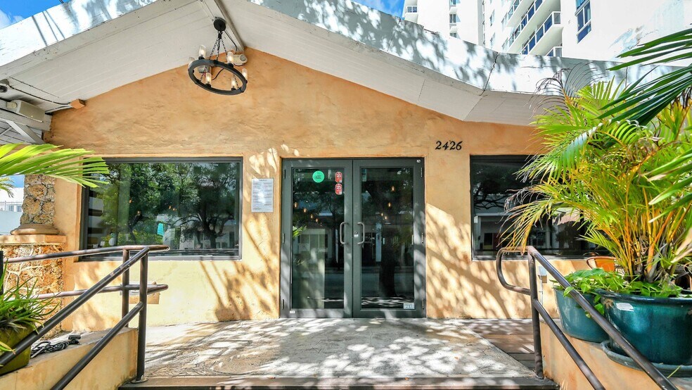 2426 NE 2nd Ave, Miami, FL en venta - Foto del edificio - Imagen 2 de 6