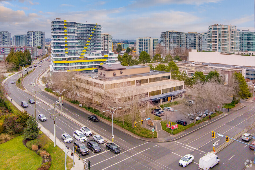 7031 Westminster Hwy, Richmond, BC en alquiler - Foto del edificio - Imagen 3 de 6