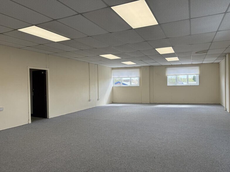 1-3 Burnbank Rd, Falkirk en alquiler - Foto del edificio - Imagen 2 de 2