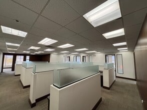 18801 Ventura Blvd, Tarzana, CA en alquiler Foto del interior- Imagen 1 de 5