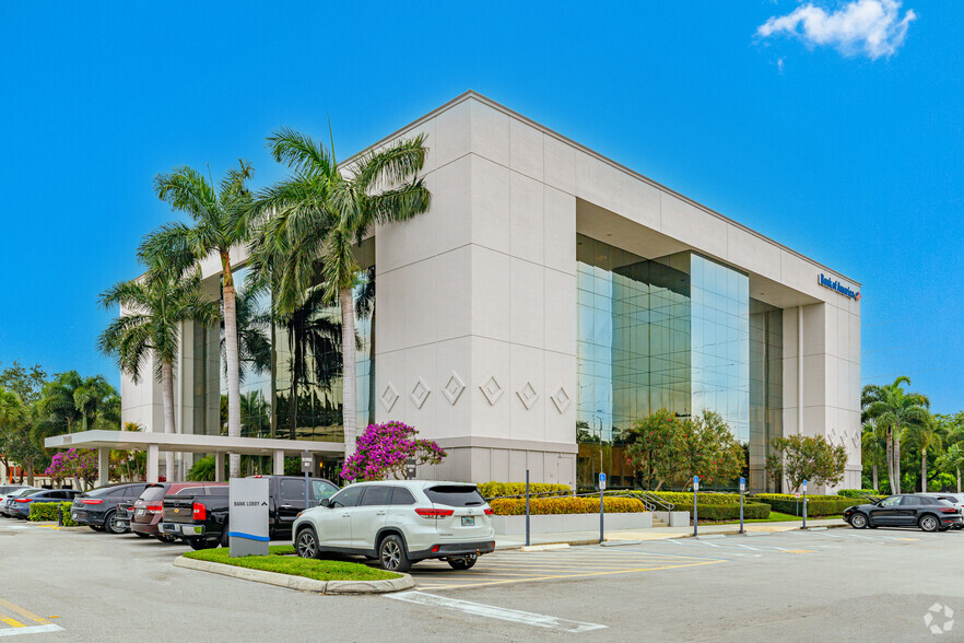 2000 Glades Rd, Boca Raton, FL en alquiler - Foto del edificio - Imagen 3 de 14