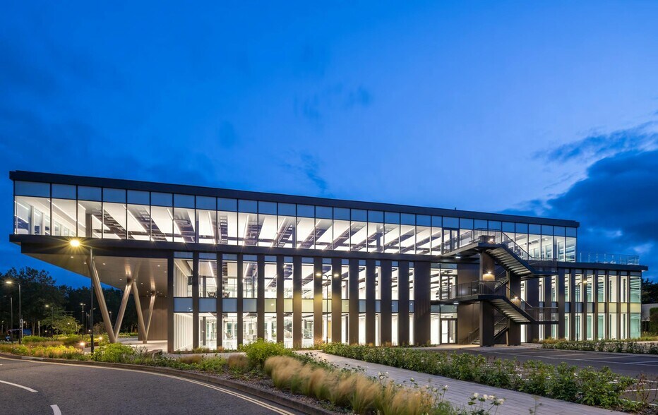 Roxborough Way, Maidenhead en alquiler - Foto del edificio - Imagen 2 de 12