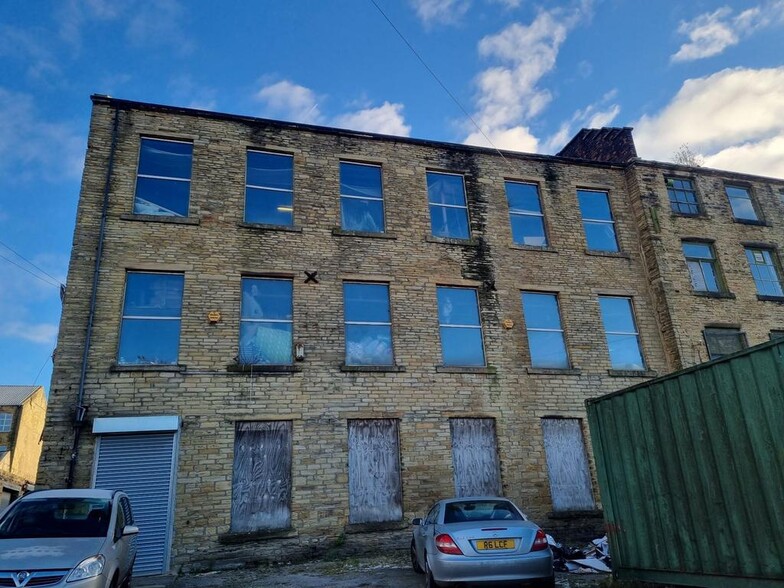 110 Harris St, Bradford en venta - Foto del edificio - Imagen 2 de 9
