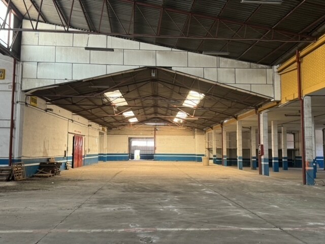 Nave en Villanueva de la Serena en venta - Foto del edificio - Imagen 2 de 31