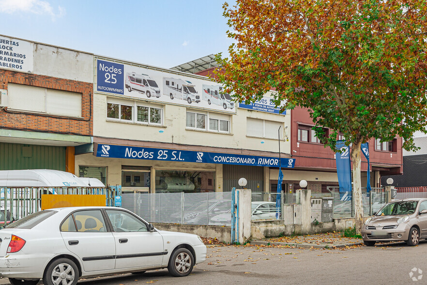 Calle Sierra Guadarrama, 16, San Fernando De Henares, Madrid en venta - Foto del edificio - Imagen 2 de 2