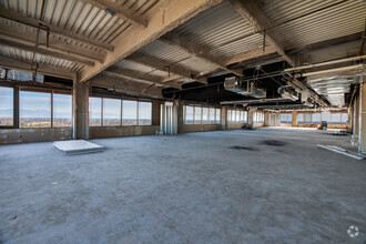 5060 California Ave, Bakersfield, CA en alquiler Foto del interior- Imagen 2 de 2