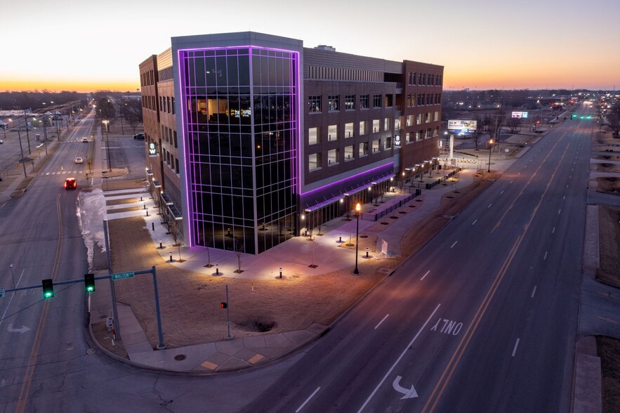 805 S Walton Blvd, Bentonville, AR en alquiler - Foto del edificio - Imagen 1 de 7