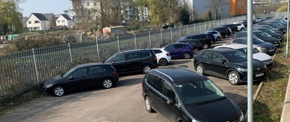 Stafferton Way, Maidenhead en venta - Foto del edificio - Imagen 2 de 2