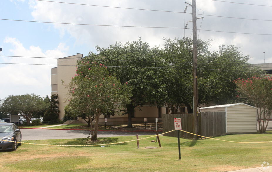 4740 S I-10 Service Rd W, Metairie, LA en alquiler - Foto del edificio - Imagen 2 de 2