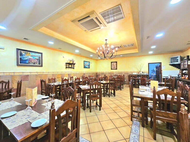 Local en Córdoba, Córdoba en venta - Foto del edificio - Imagen 2 de 31