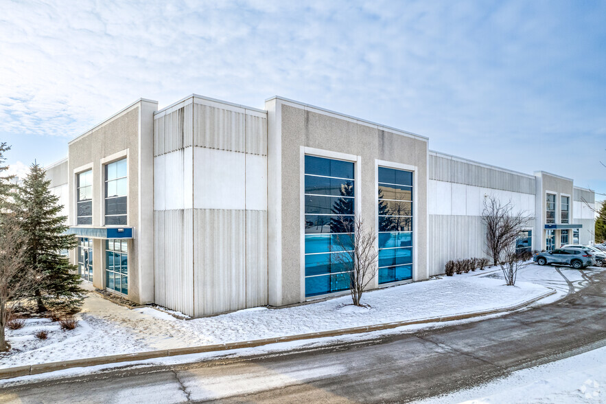 8400 Lawson Rd, Milton, ON en alquiler - Foto del edificio - Imagen 2 de 21