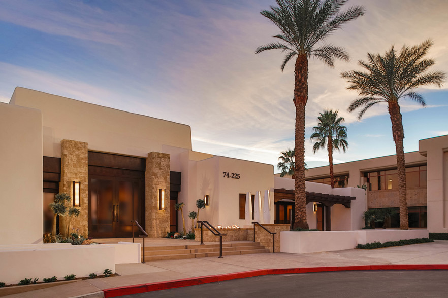 74225 Highway 111, Palm Desert, CA en venta - Foto principal - Imagen 1 de 13