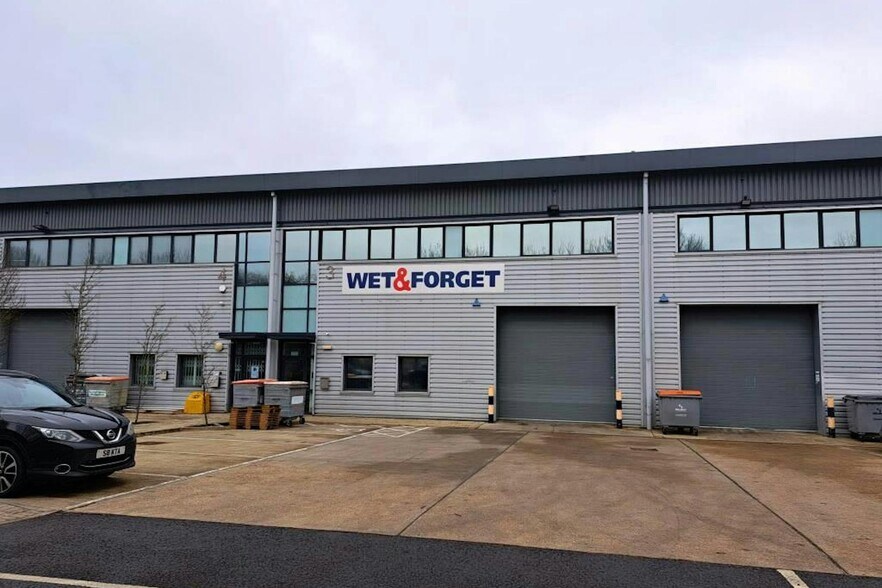 9 Greywell Rd, Basingstoke en alquiler - Foto del edificio - Imagen 3 de 3