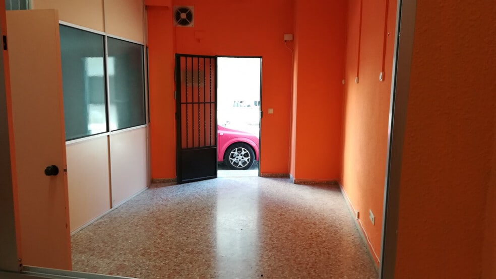 Local en Algemesí, Valencia en alquiler - Foto del edificio - Imagen 3 de 7