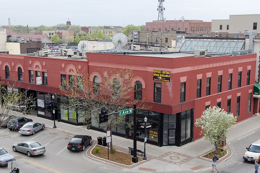 66-74 Broadway N, Fargo, ND en alquiler Foto principal- Imagen 1 de 45