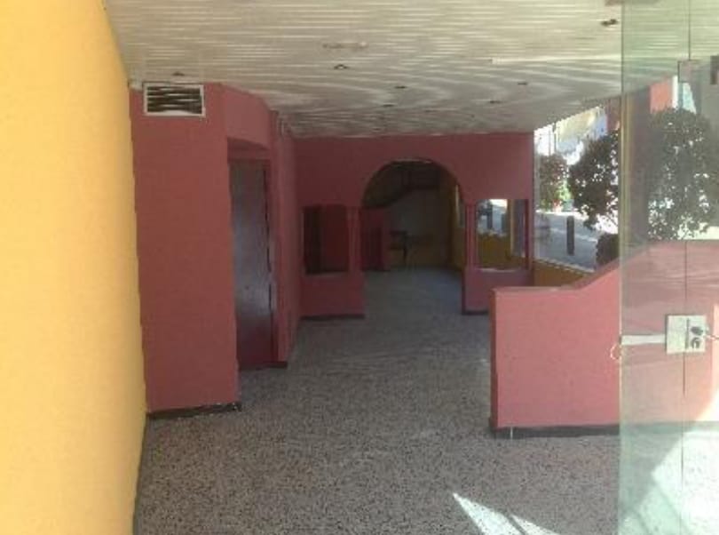 Cornellà de Llobregat, BAR 08940 -  -  - Foto del interior - Image 1 of 4