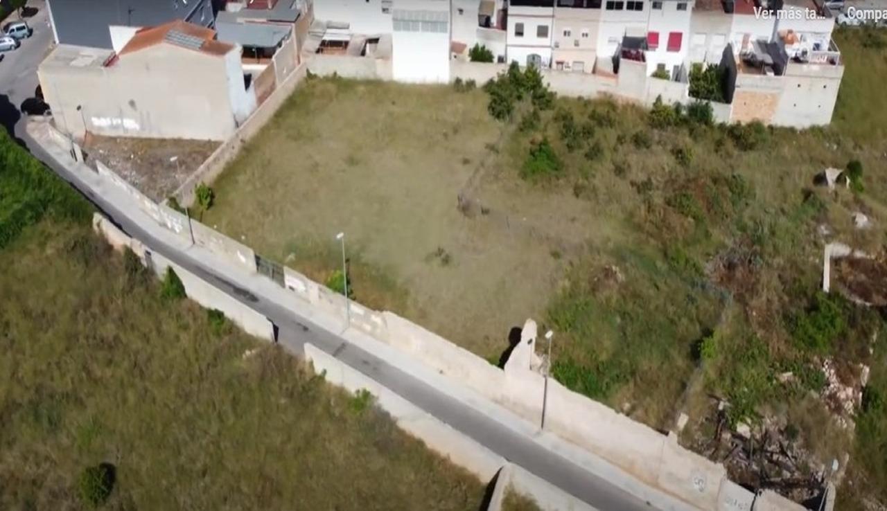 Terreno en Carcaixent en venta Foto del edificio- Imagen 1 de 7