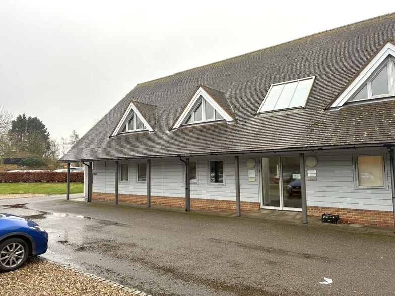 Duxford Rd, Saffron Walden en alquiler - Foto del edificio - Imagen 2 de 3
