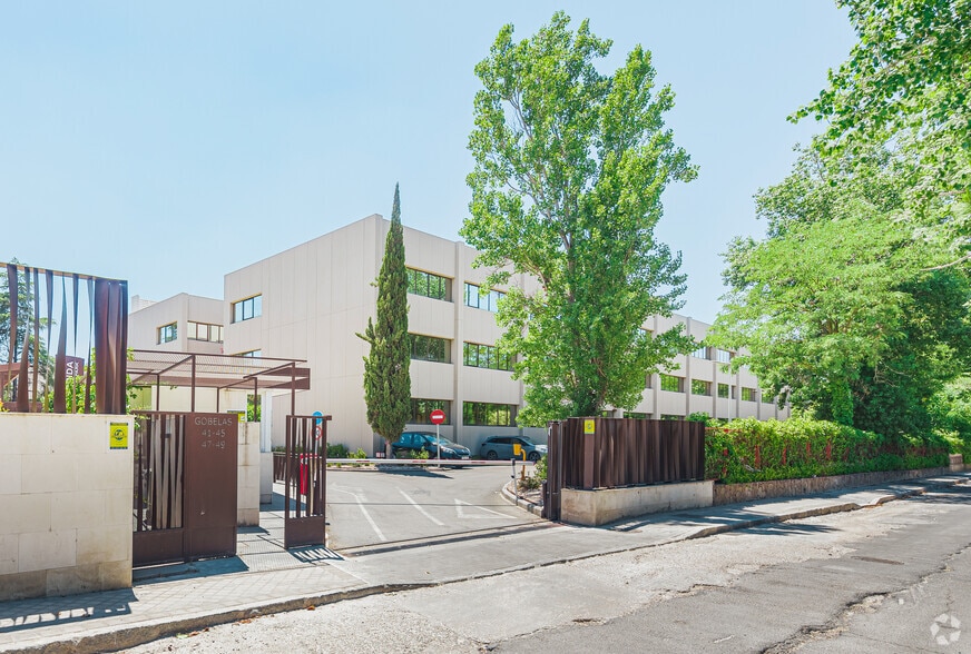Calle Gobelas, 47-49, Madrid, Madrid en venta - Foto principal - Imagen 1 de 1
