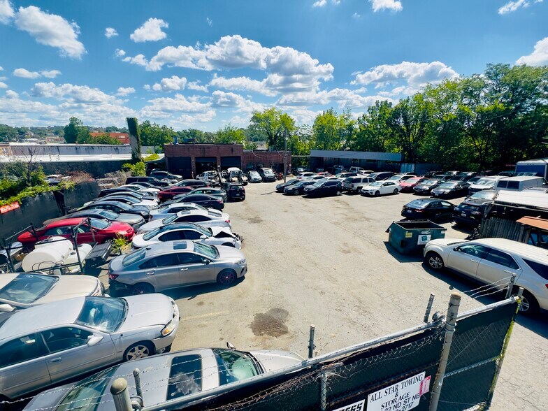 2405 22nd St NE, Washington, DC en venta - Foto del edificio - Imagen 2 de 21