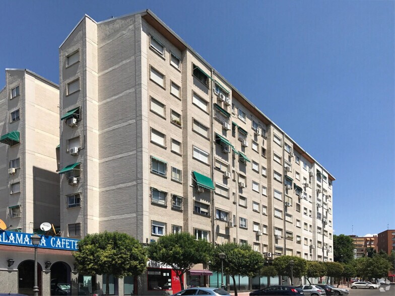 Local en Móstoles, Madrid en alquiler - Foto del edificio - Imagen 2 de 2