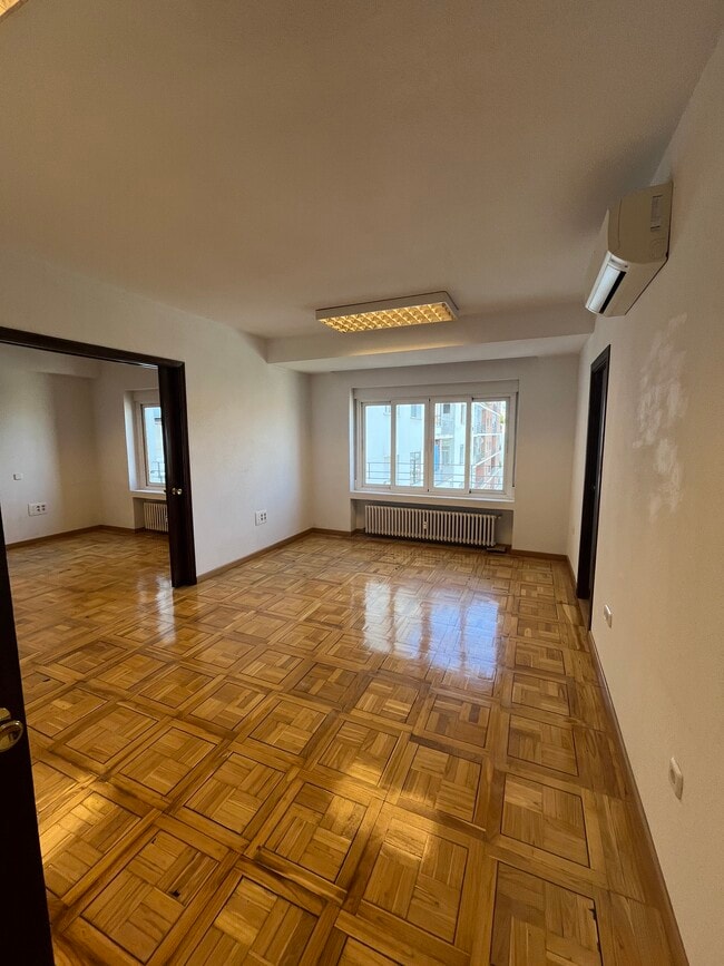 Más detalles de Oficina en alquiler