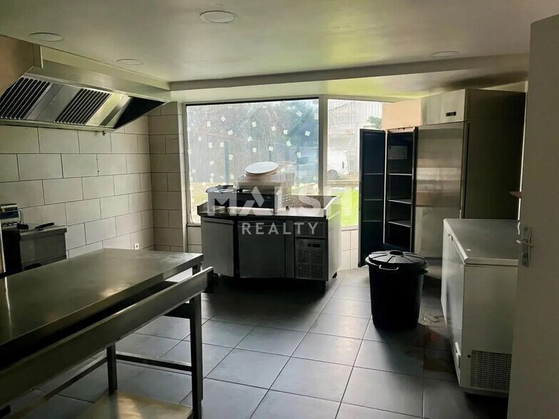 Local en Écully en alquiler - Foto del interior - Imagen 2 de 3