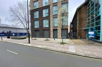 161 Creek Rd, London en alquiler Foto del edificio- Imagen 1 de 12