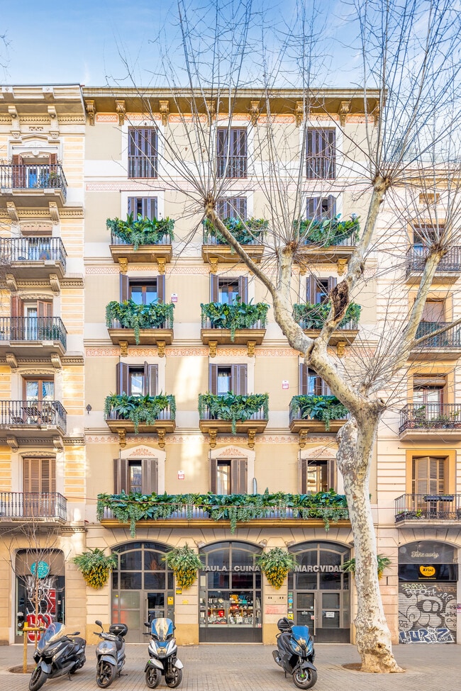 Más detalles de Edificio residencial​ en venta