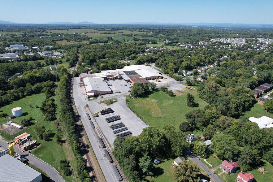 351 Station Rd, Berryville, VA en venta - Foto del edificio - Imagen 1 de 28