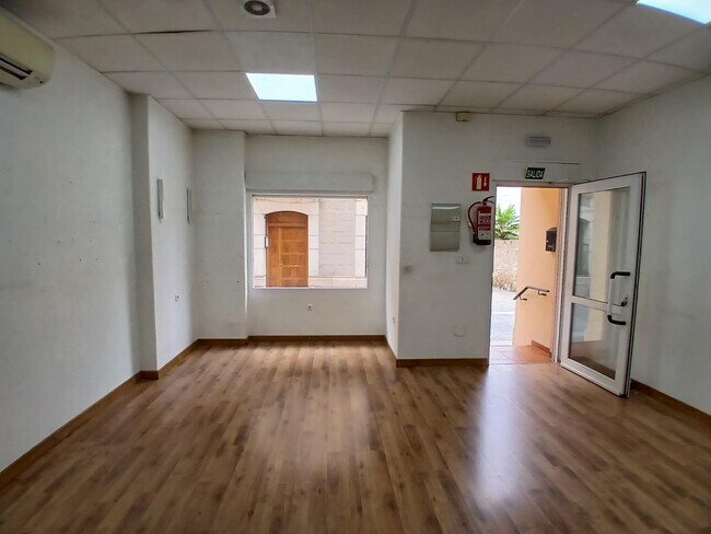 Más detalles de Local en alquiler