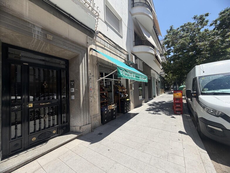 Calle Alhamar, 32, Granada, Granada en venta - Foto del edificio - Imagen 2 de 13
