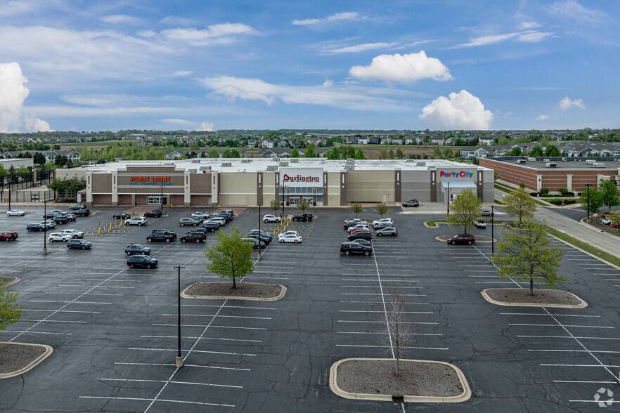 2400 Route 34, Oswego, IL en alquiler - Foto del edificio - Imagen 3 de 6