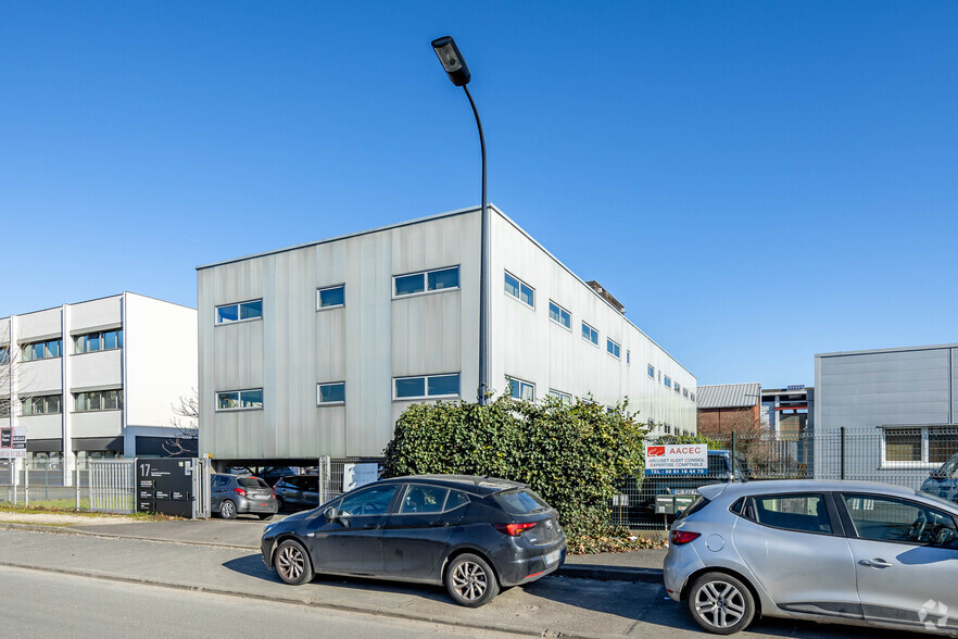 17 Rue Du Commandant Cousteau, Bordeaux en alquiler - Foto del edificio - Imagen 3 de 3