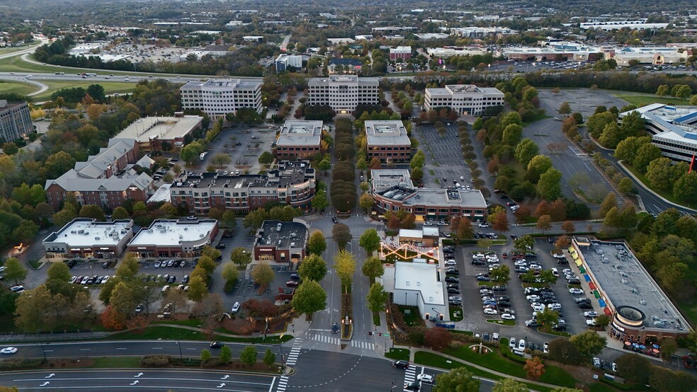 5000 Meridian Blvd, Franklin, TN en alquiler - Foto del edificio - Imagen 1 de 31