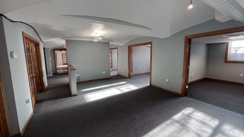 7430 Harwood Ave, Wauwatosa, WI en alquiler - Foto del interior - Imagen 2 de 5