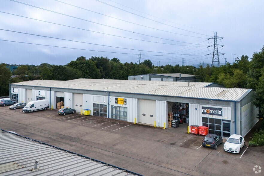 Golds Hill Way, Tipton en alquiler - Foto del edificio - Imagen 2 de 2