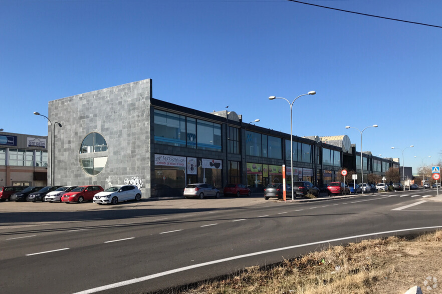 Avenida Portugal, 32, Griñón, Madrid en alquiler - Foto del edificio - Imagen 1 de 1