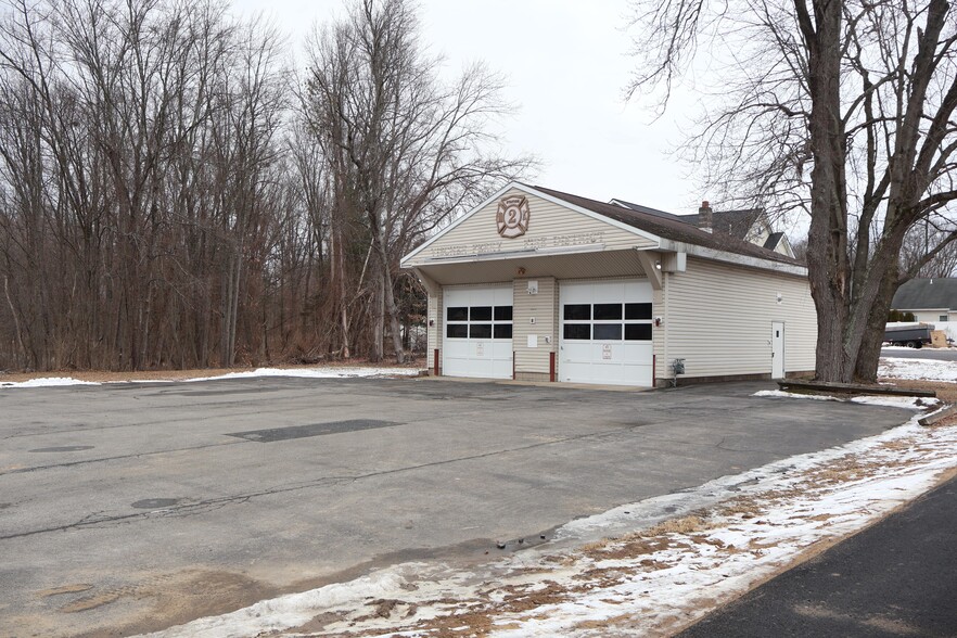 311 Vischer Ferry Rd, Clifton Park, NY en venta - Foto del edificio - Imagen 3 de 11