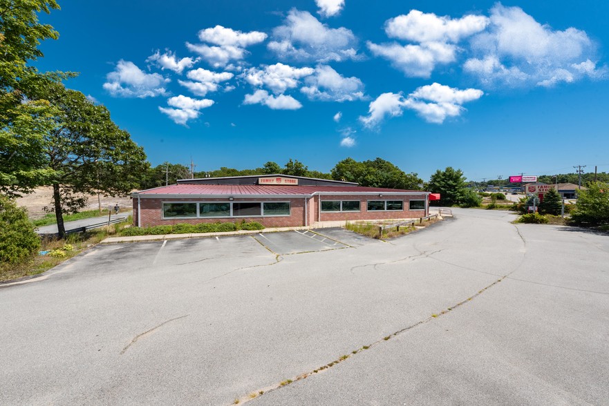 3074 Cranberry Hwy, East Wareham, MA en alquiler - Foto del edificio - Imagen 1 de 21